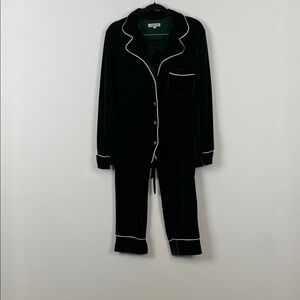 Magnolia Boutique Velour Emeral Green 2 Piece Pajama Set with White Trim Women S